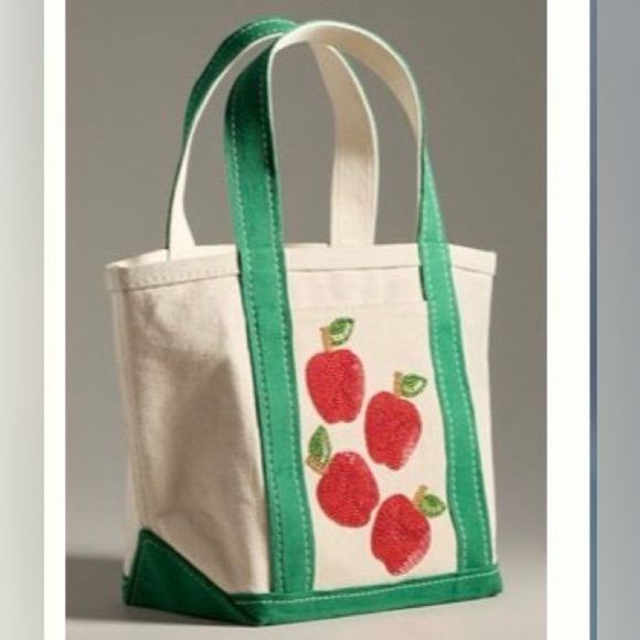 Anthropologie Handbags - Anthropologie Canvas Tote Apple Beaded Green